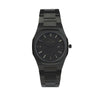 Reloj negro con 3 manecillas negras y dial negro con fecha