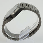 Reloj gun color con 2 manecillas y dial gun color con fecha