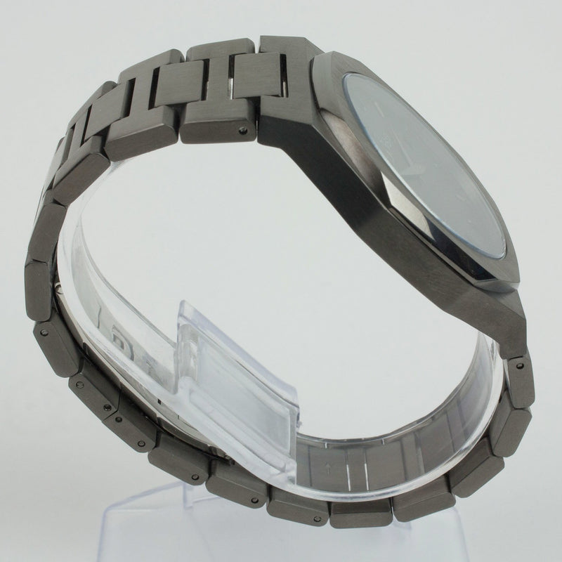 Reloj gun color con 2 manecillas y dial gun color con fecha