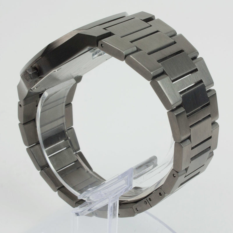 Reloj gun color con 3 manecillas gun color y dial negro