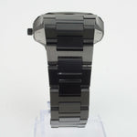 Reloj negro con 2 manecillas negras y dial negro