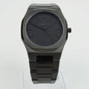Reloj negro con 3 manecillas negras y dial negro