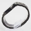 Reloj negro con 3 manecillas plateadas y dial negro con fecha