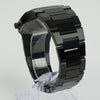 Reloj negro con 3 manecillas plateadas y dial negro