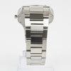 Reloj plateado con 2 manecillas y dial azul con fecha