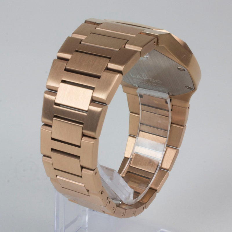 Reloj rosado con 2 manecillas y dial negro